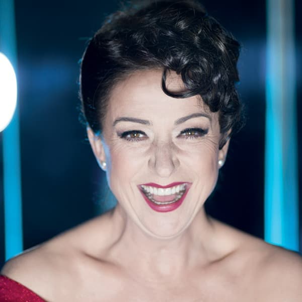 Líp se loučí v neděli