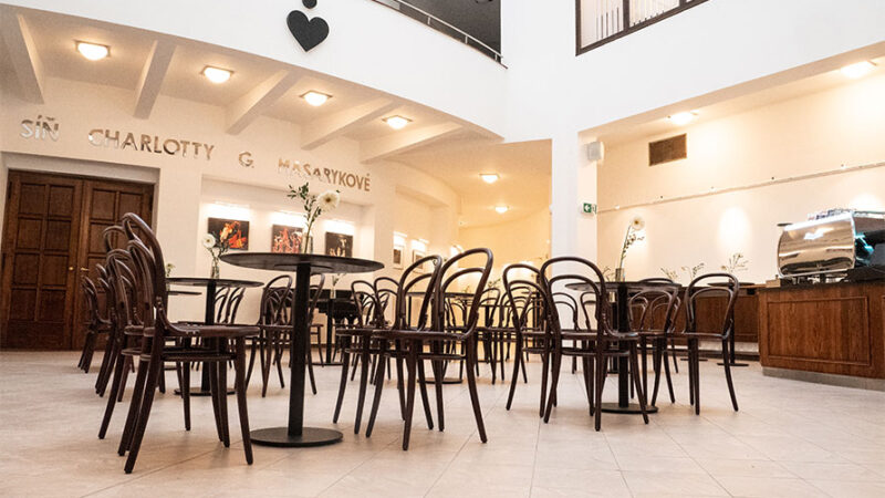 Divadlo Lucie Bílé