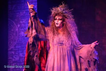 Recenze: Doktor Faust – „Když zvukař nemá svůj den“