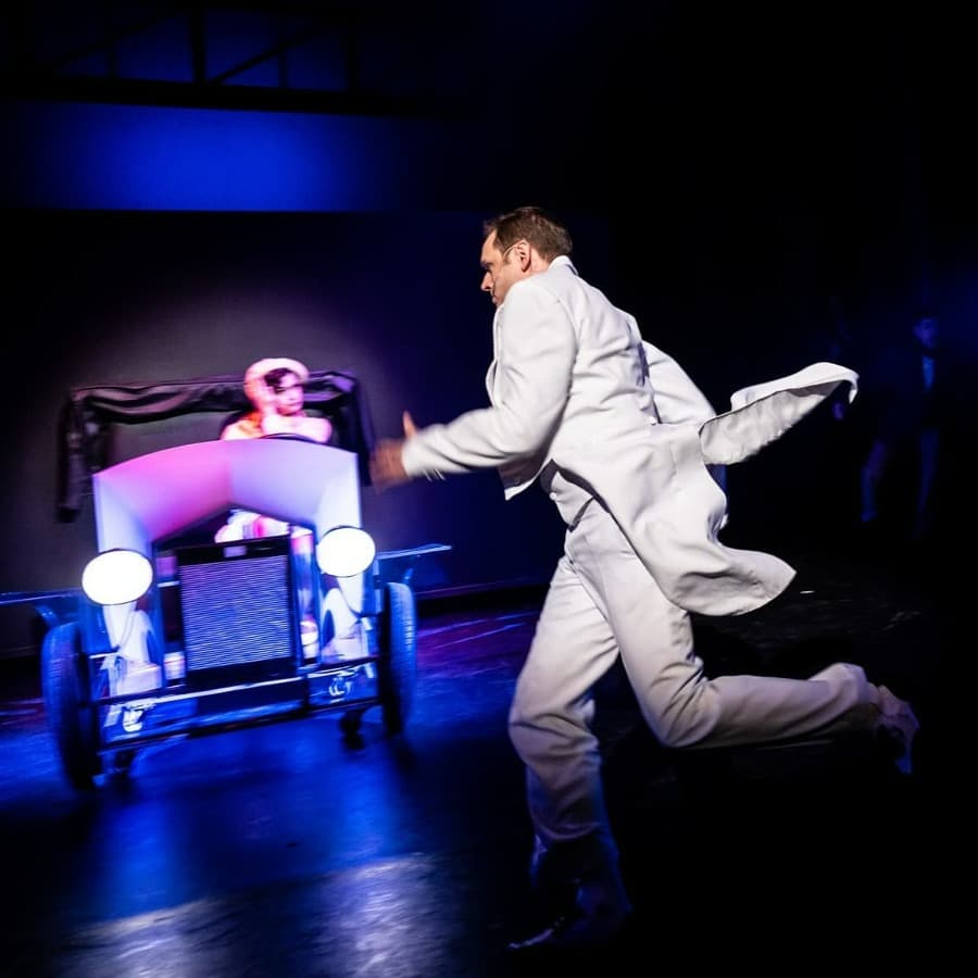 Muzikál Zpívání v dešti