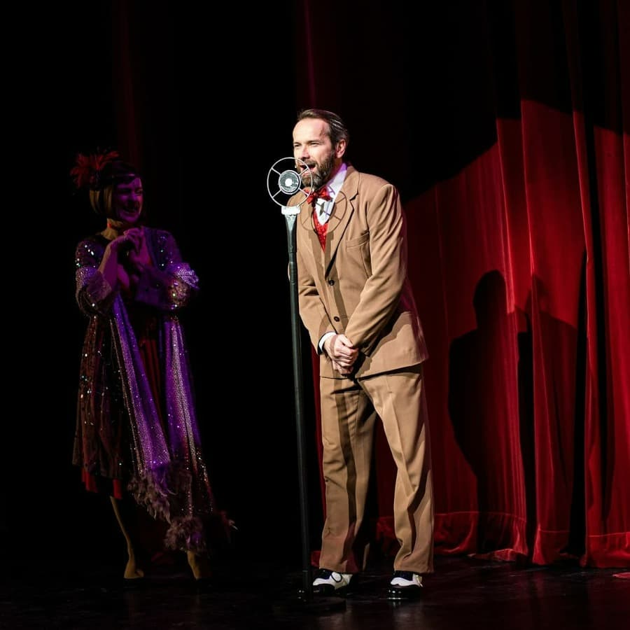 Muzikál Zpívání v dešti